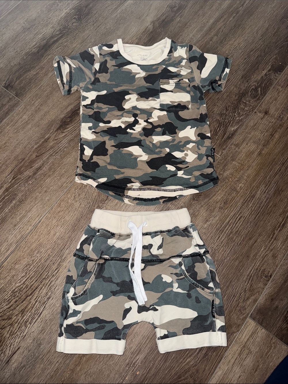EUC Little Bipsy Set